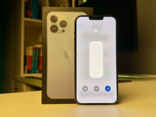 iPhone 13 Pro Max (USA)