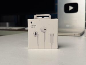 Apple USB-C EarPods