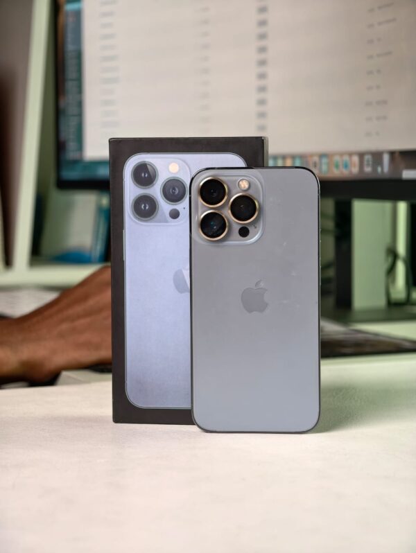 iPhone 13 Pro (USA)