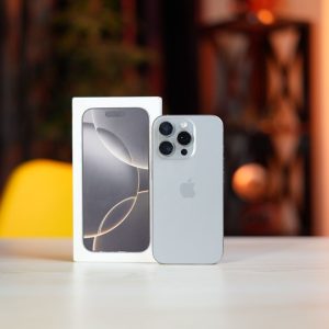 iPhone 16 Pro (Singapore)