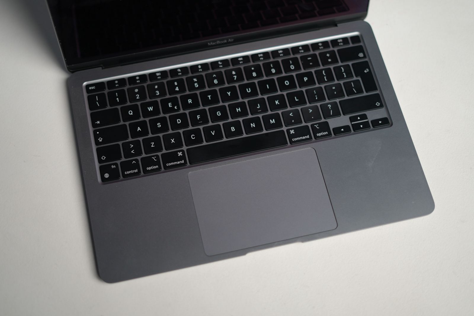 Macbook Air 13.3” M1 Chip BH 88% - Image 3