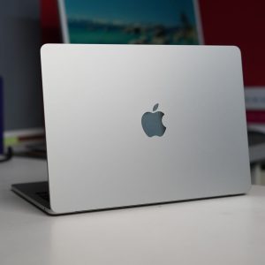 Macbook Air 13.3” M2 Chip BH 90 %