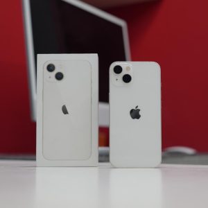 iPhone 13 (White)