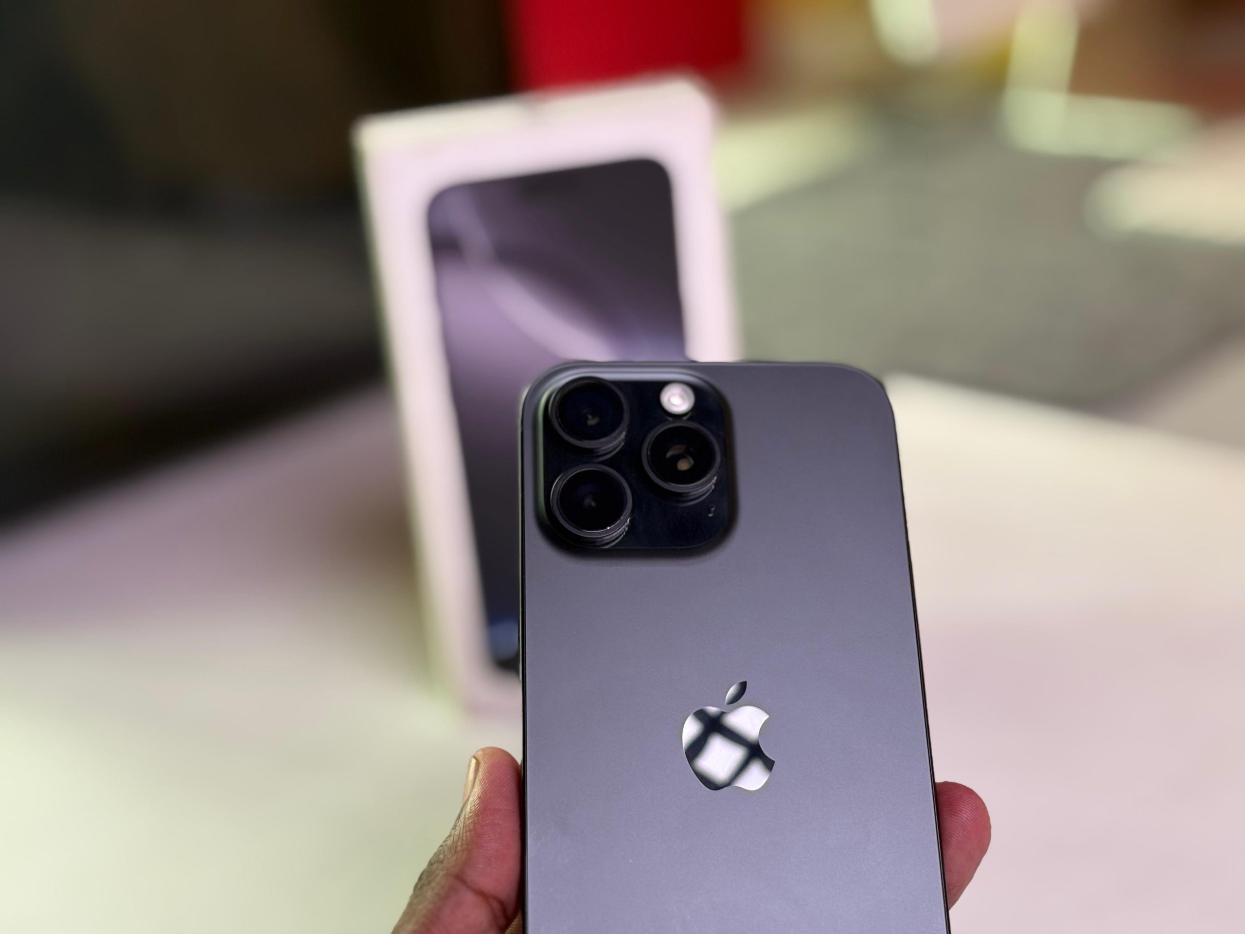 iPhone 16 Pro Max (USA) - Image 5