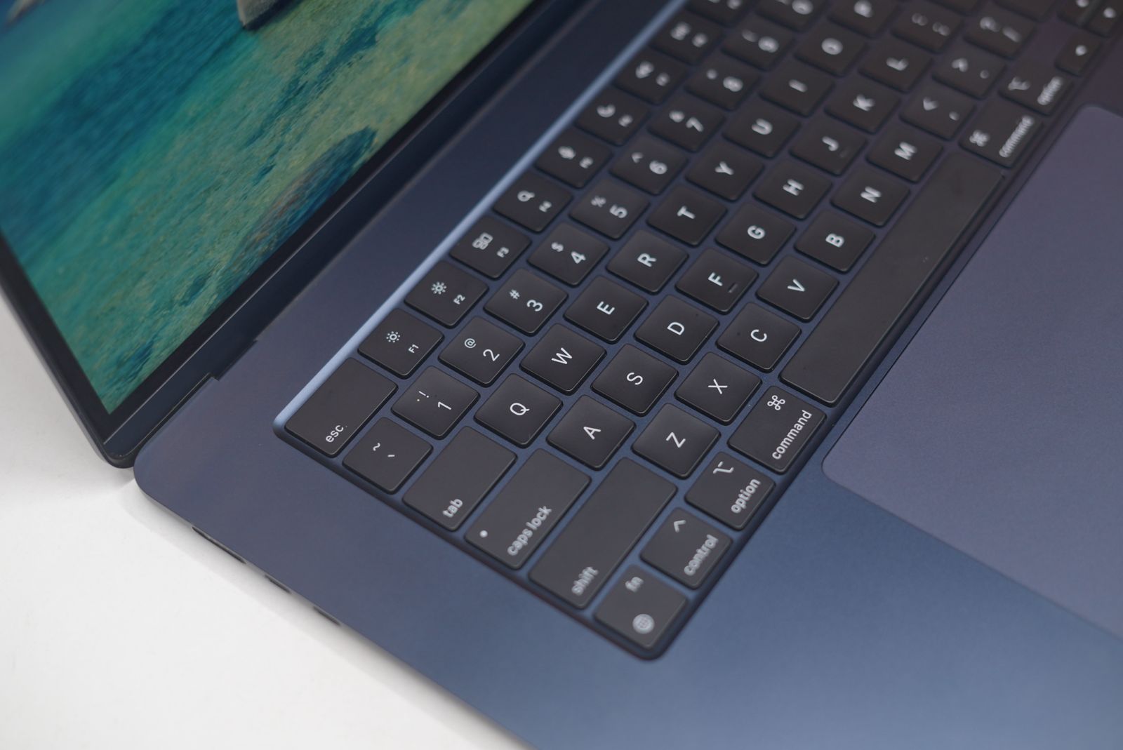 Macbook Air 15” M2 Chip BH 100% - Image 3