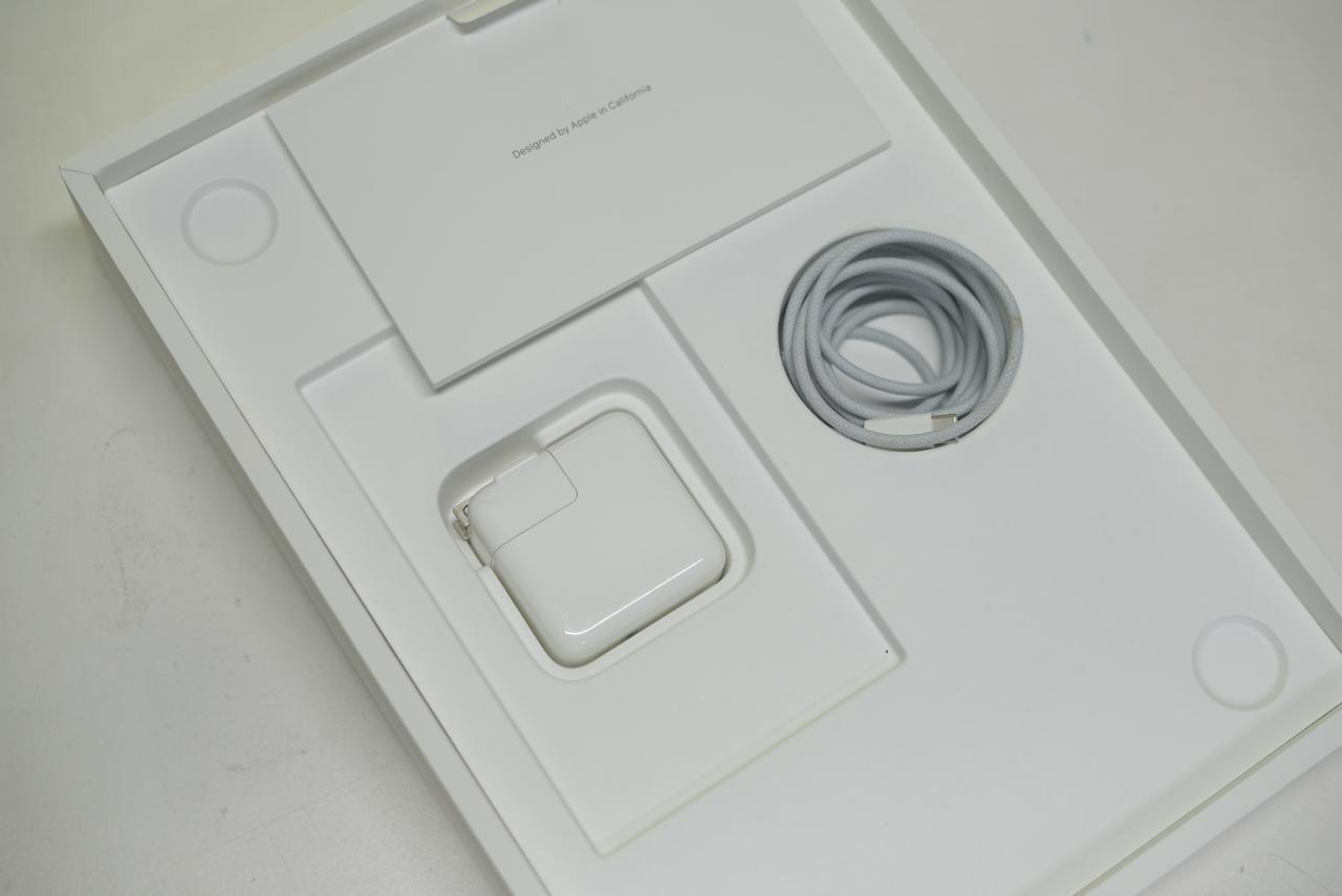 Macbook Air 13” M4 Chip BH 100% - Image 2