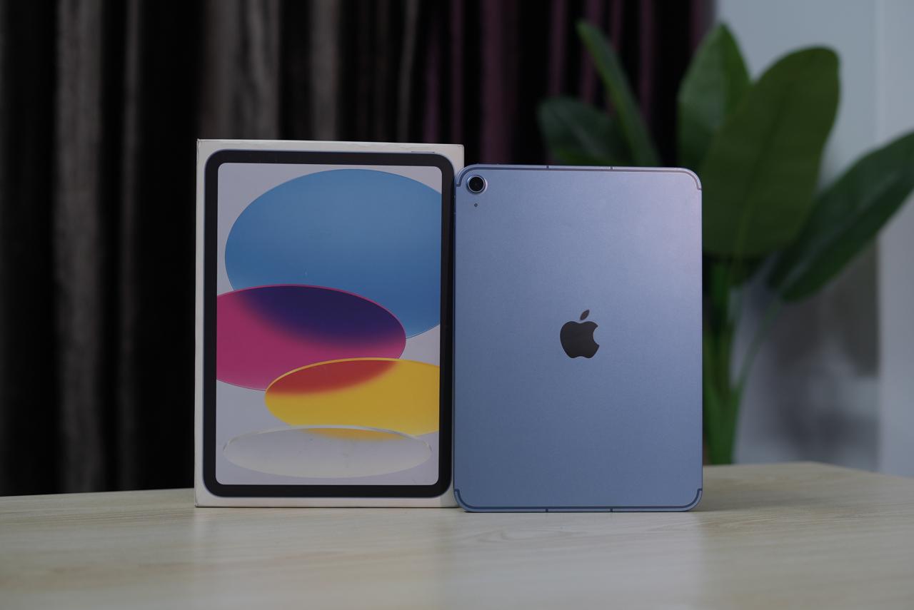 iPad 11th Gen (Cellular)