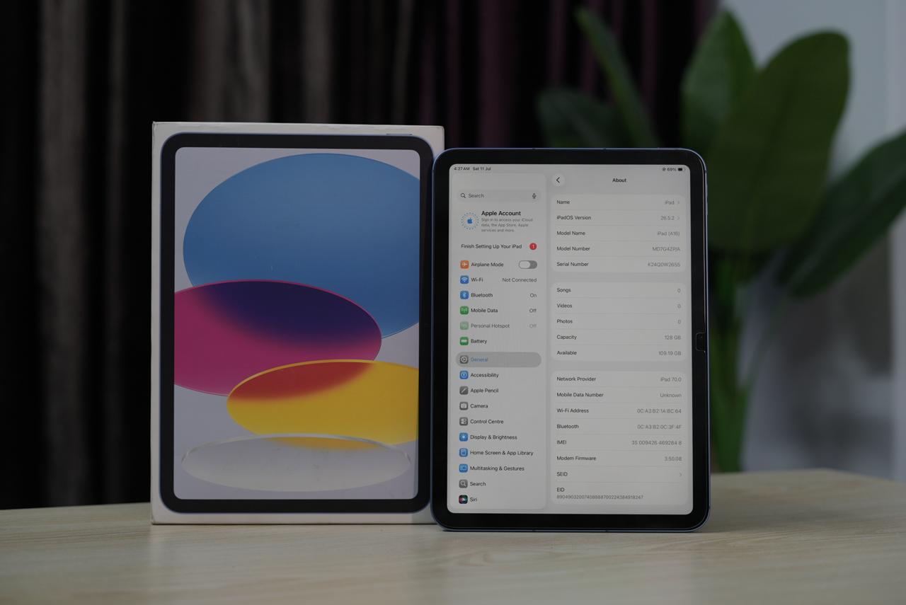 iPad 11th Gen (Cellular) - Image 3