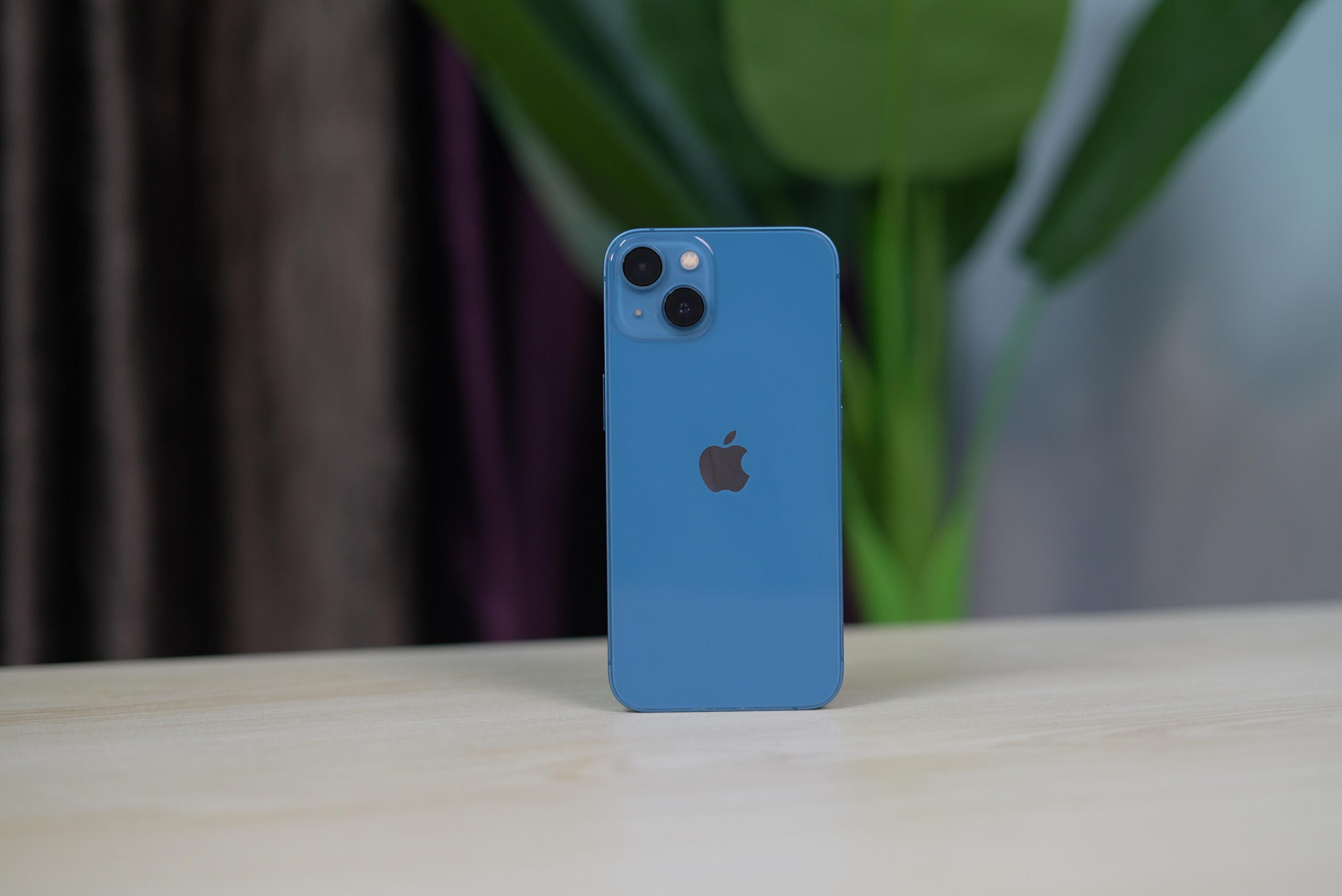 iPhone 13 (Physical Duel Sim) Bh 92%