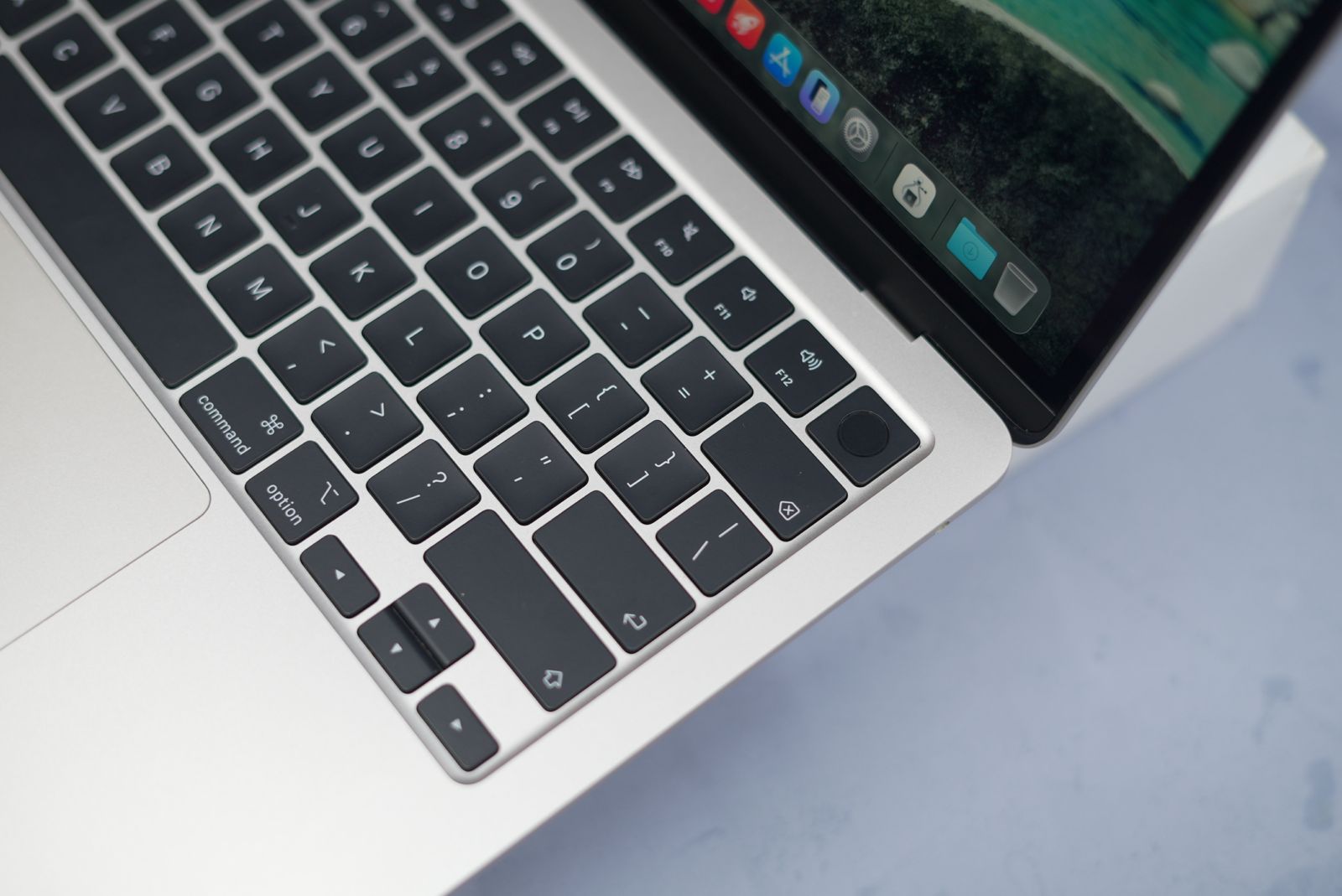 Macbook M5 Air (Singapore) BH 100% - Image 4