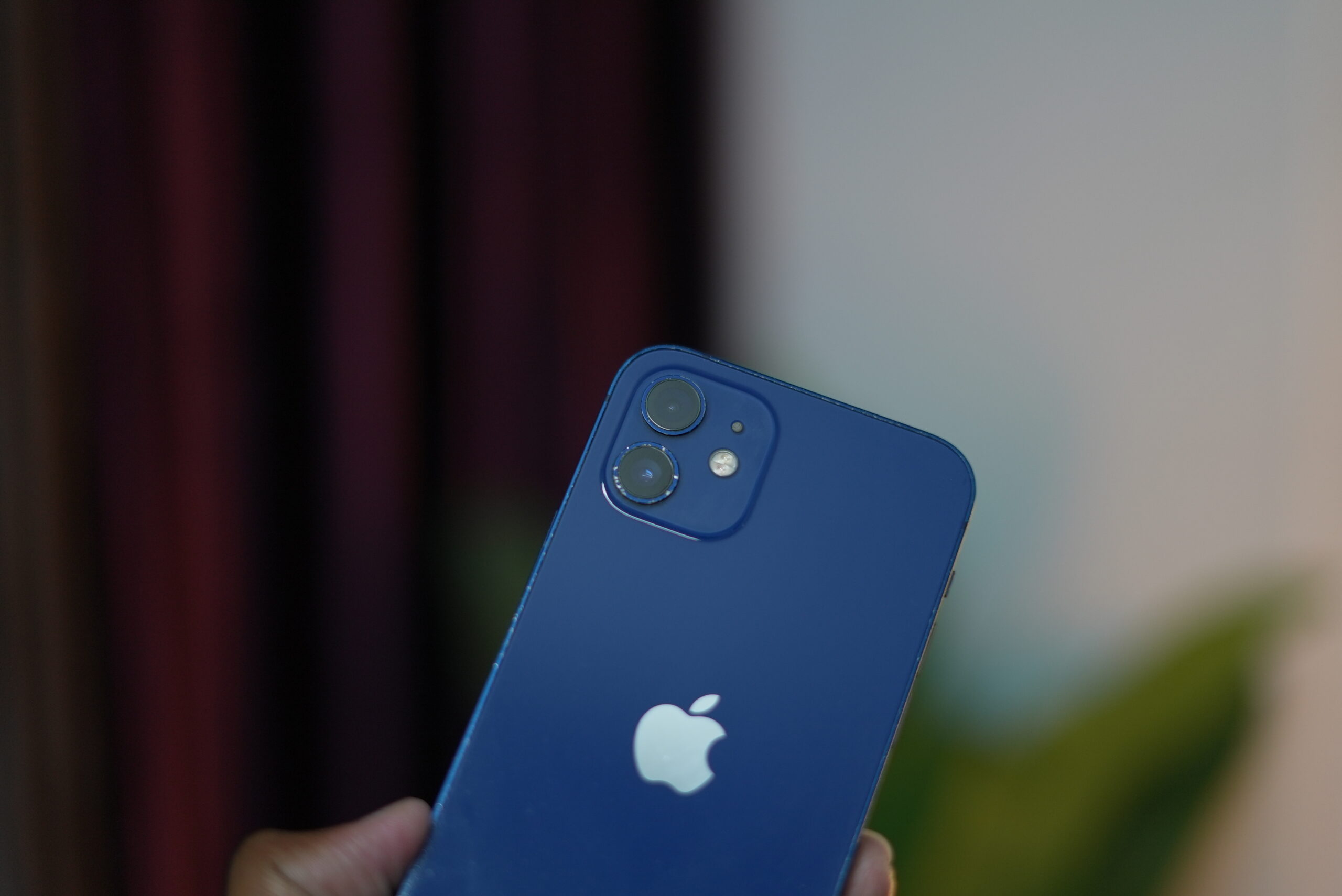 iPhone 12 (Blue) Health 75% - Image 10