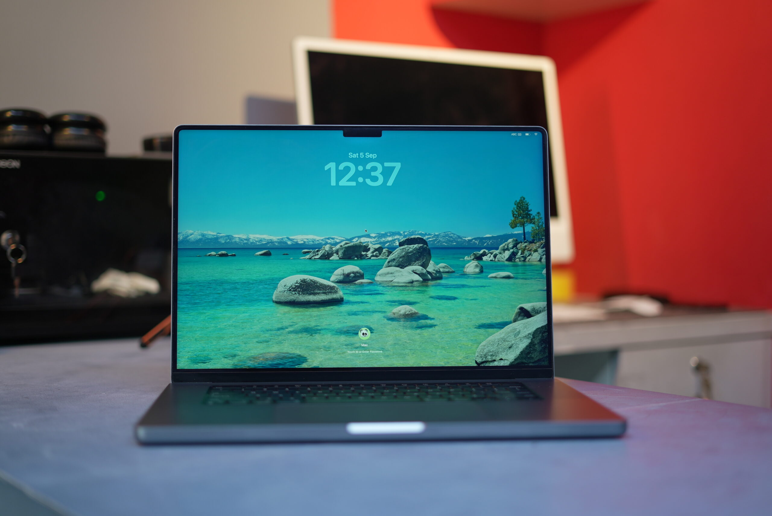 MacBook Pro M1 Pro Chip 16 inch - Image 4