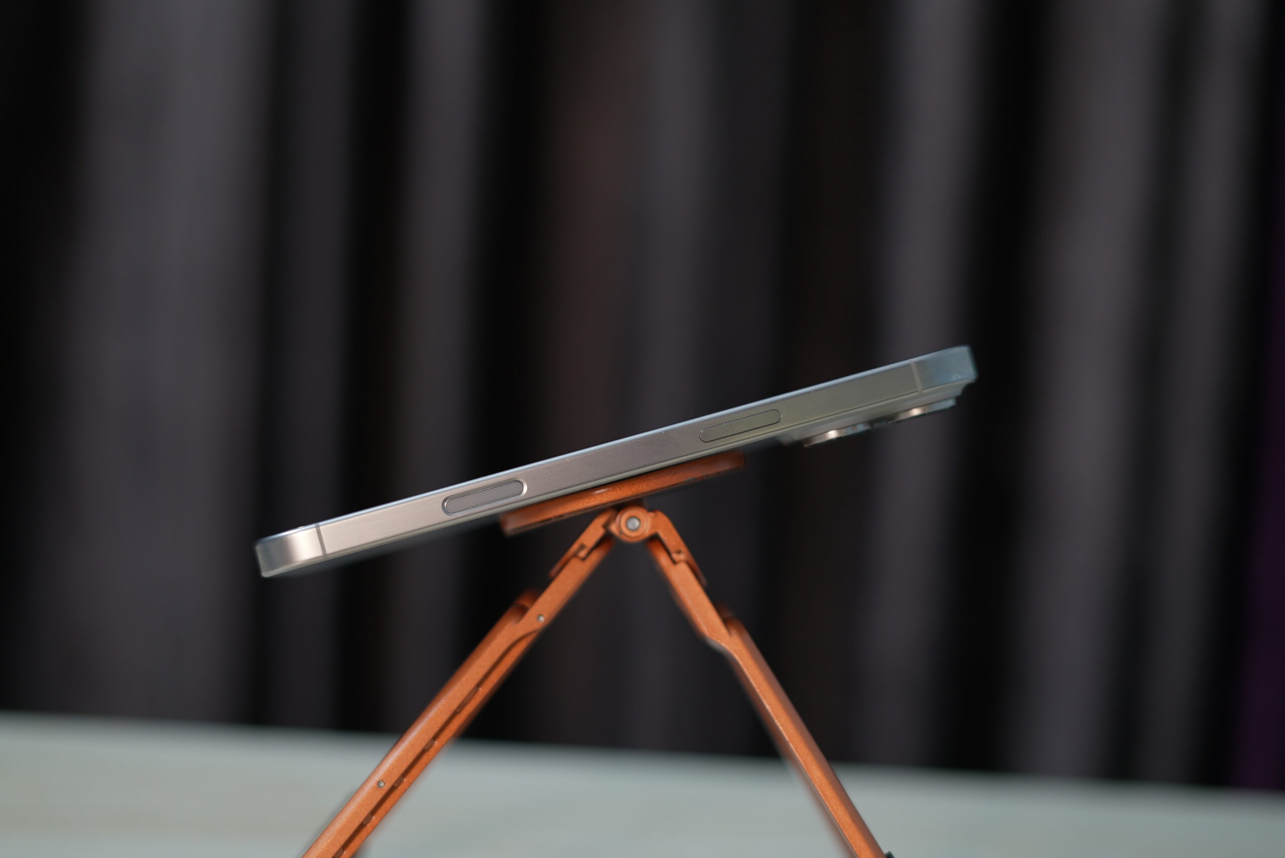 iPhone 16 Pro Max - Image 6