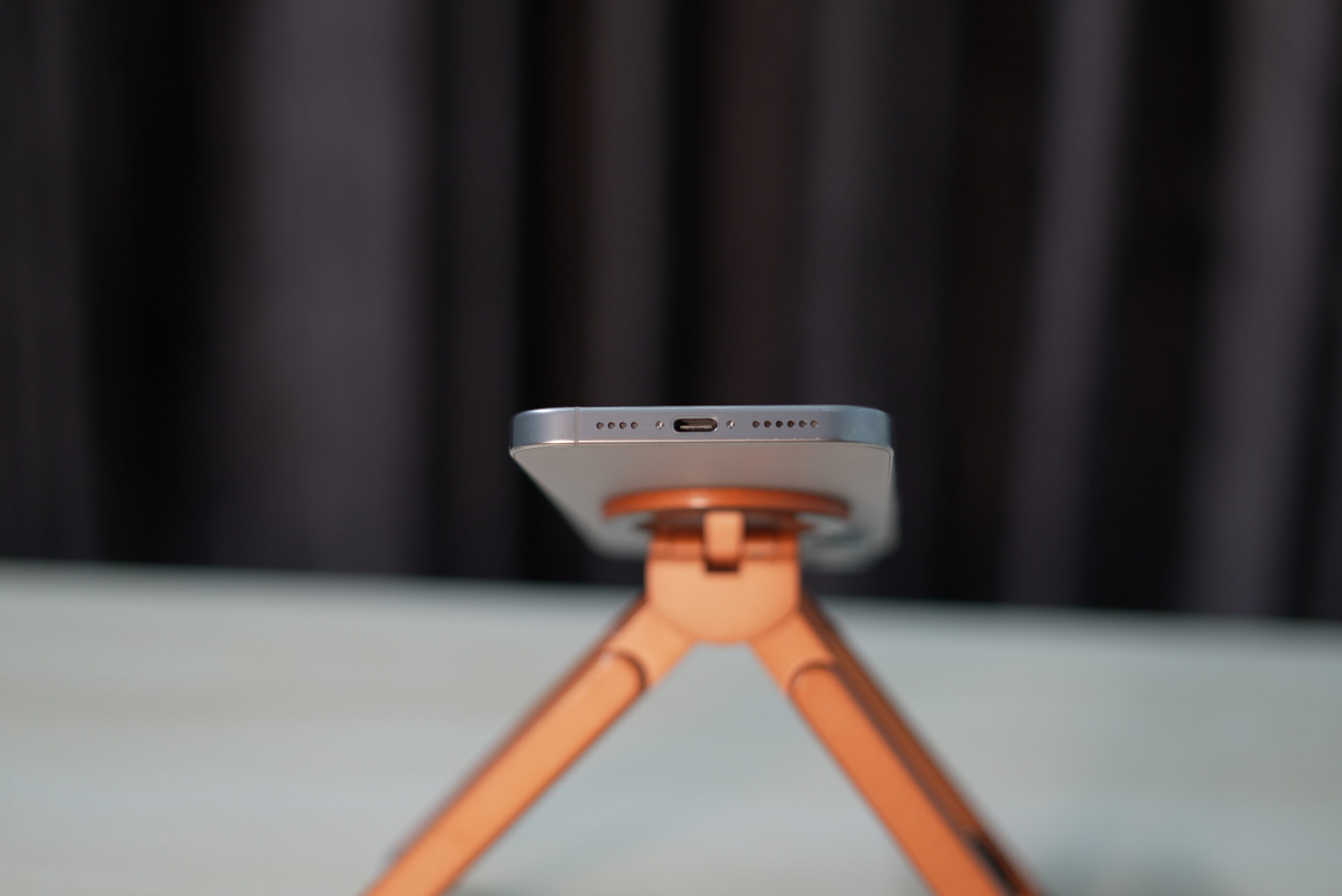 iPhone 16 Pro Max - Image 8