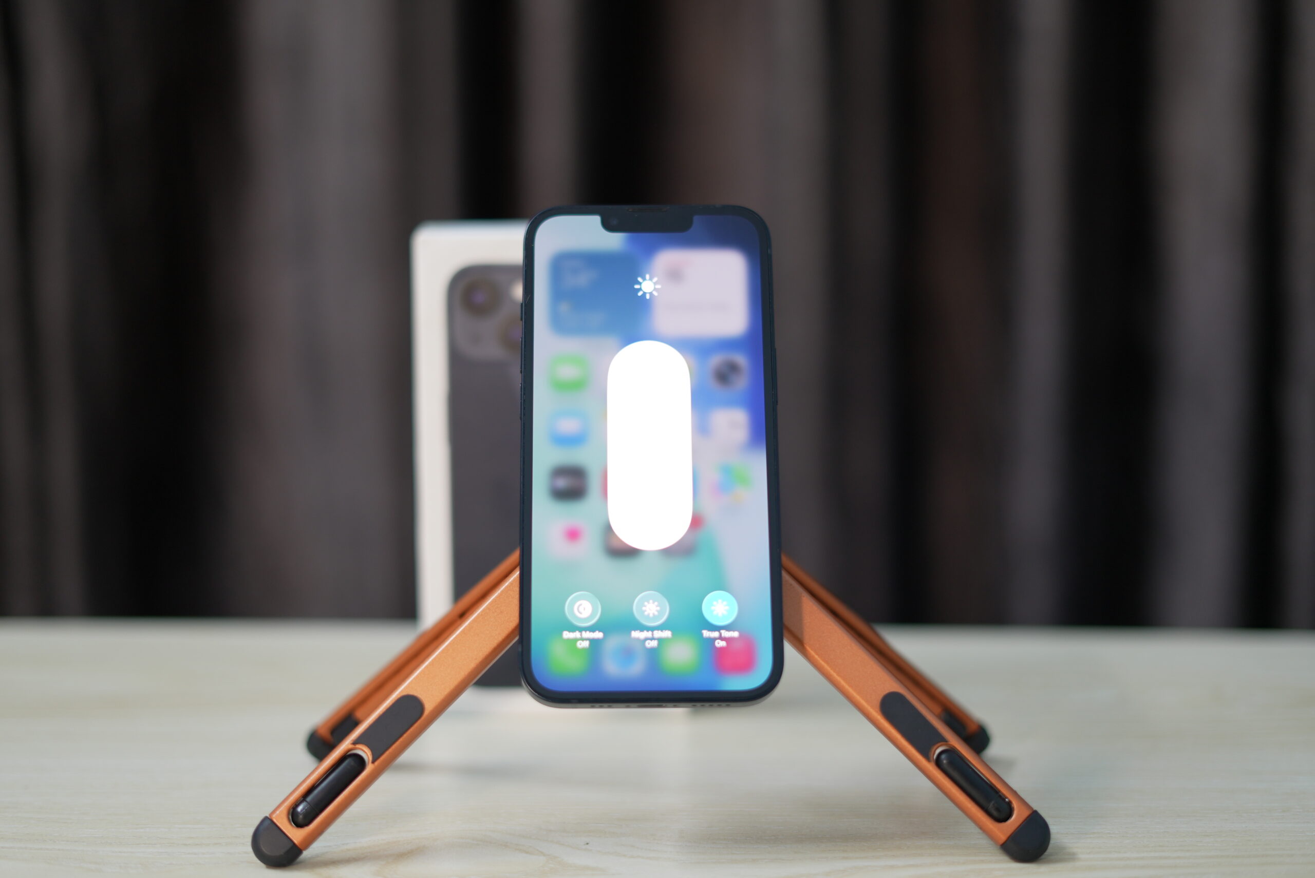 iPhone 13 - Image 5