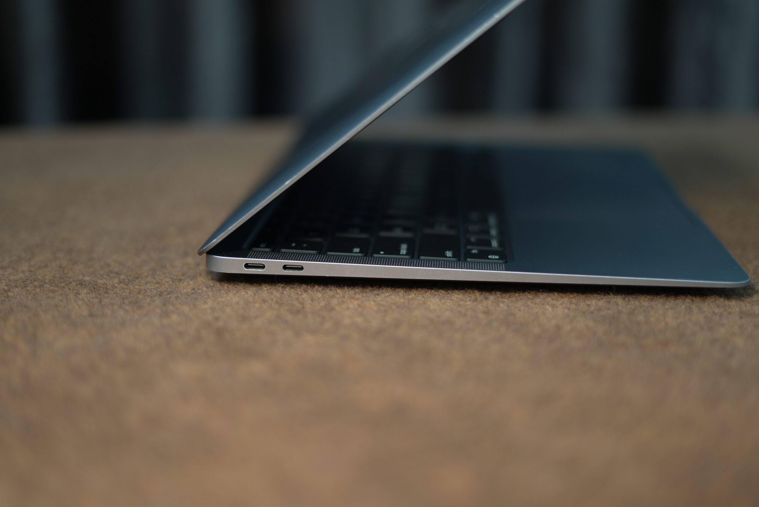 Macbook M1 Air - Image 4