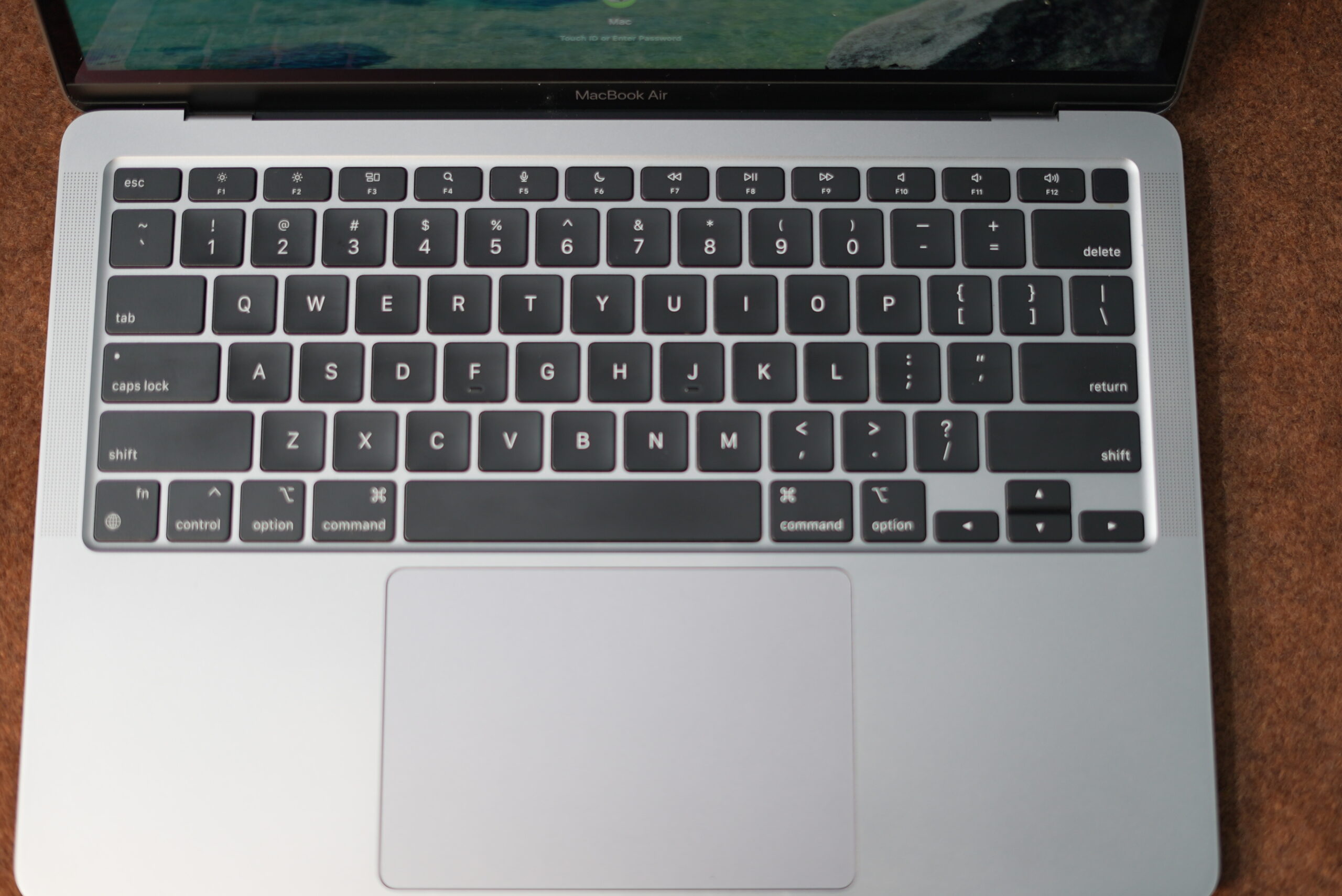 Macbook M1 Air - Image 5