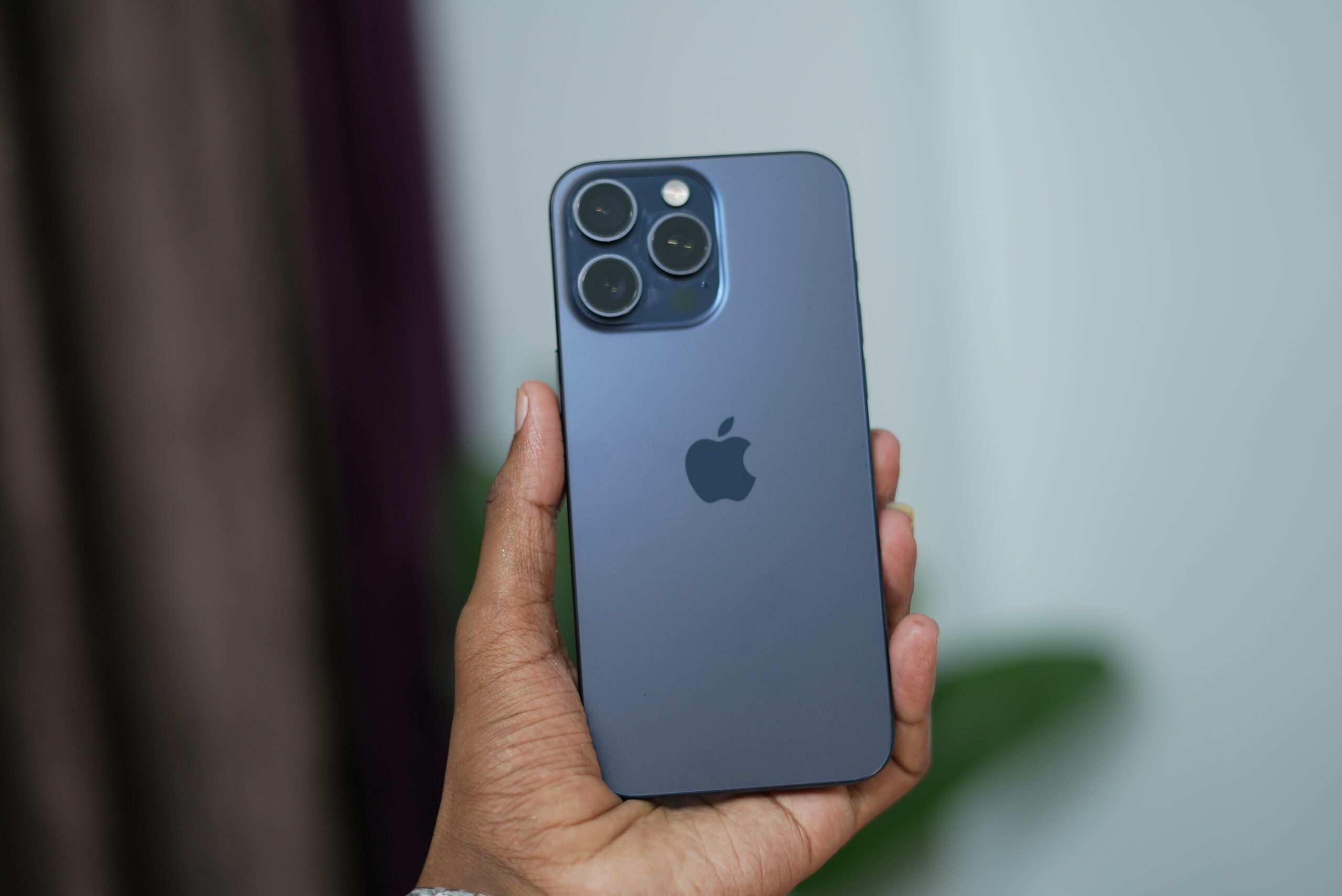 iPhone 15 Pro Max (Singapore) - Image 7