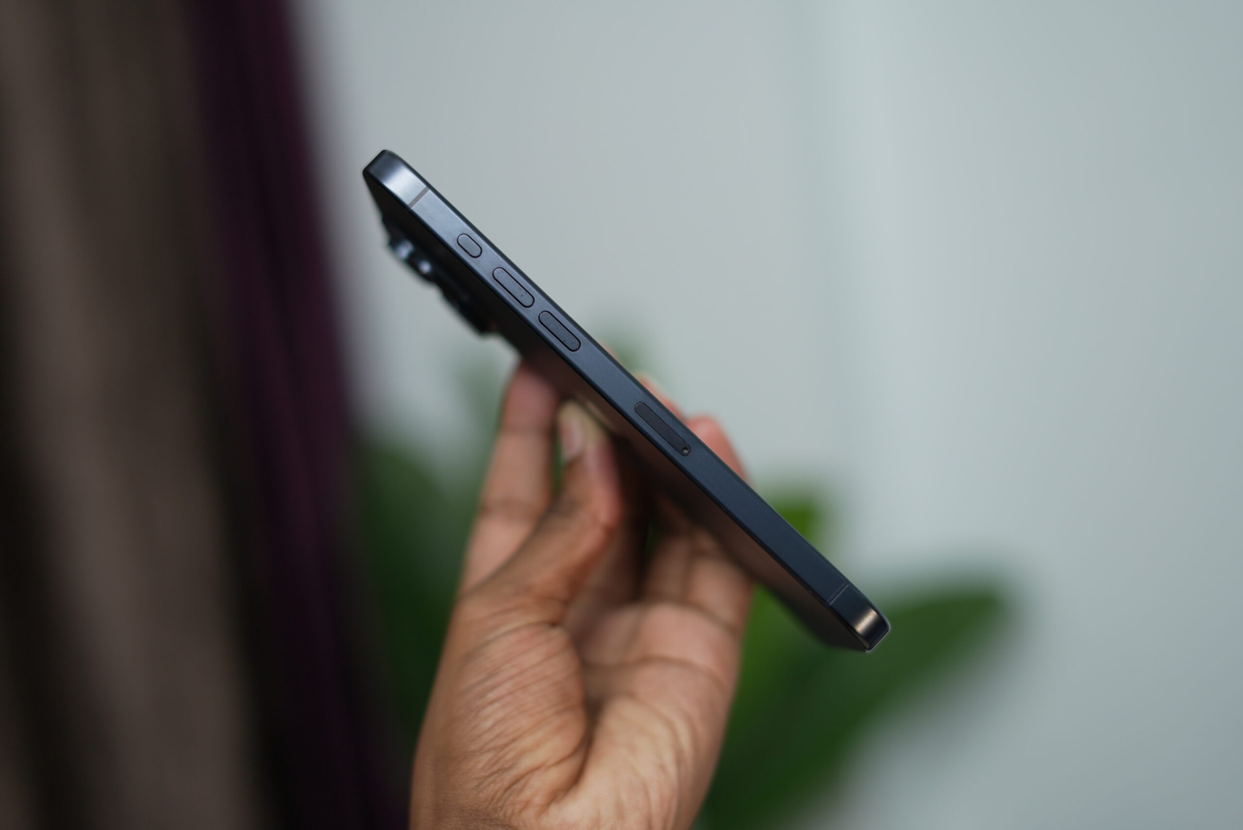 iPhone 15 Pro Max (Singapore) - Image 9